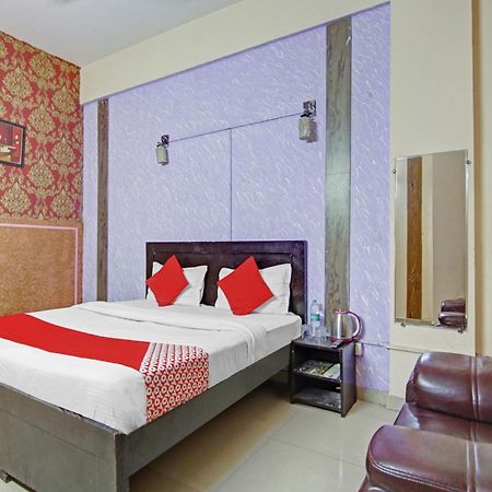 Hotel O Glorious Stayz 노이다 외부 사진
