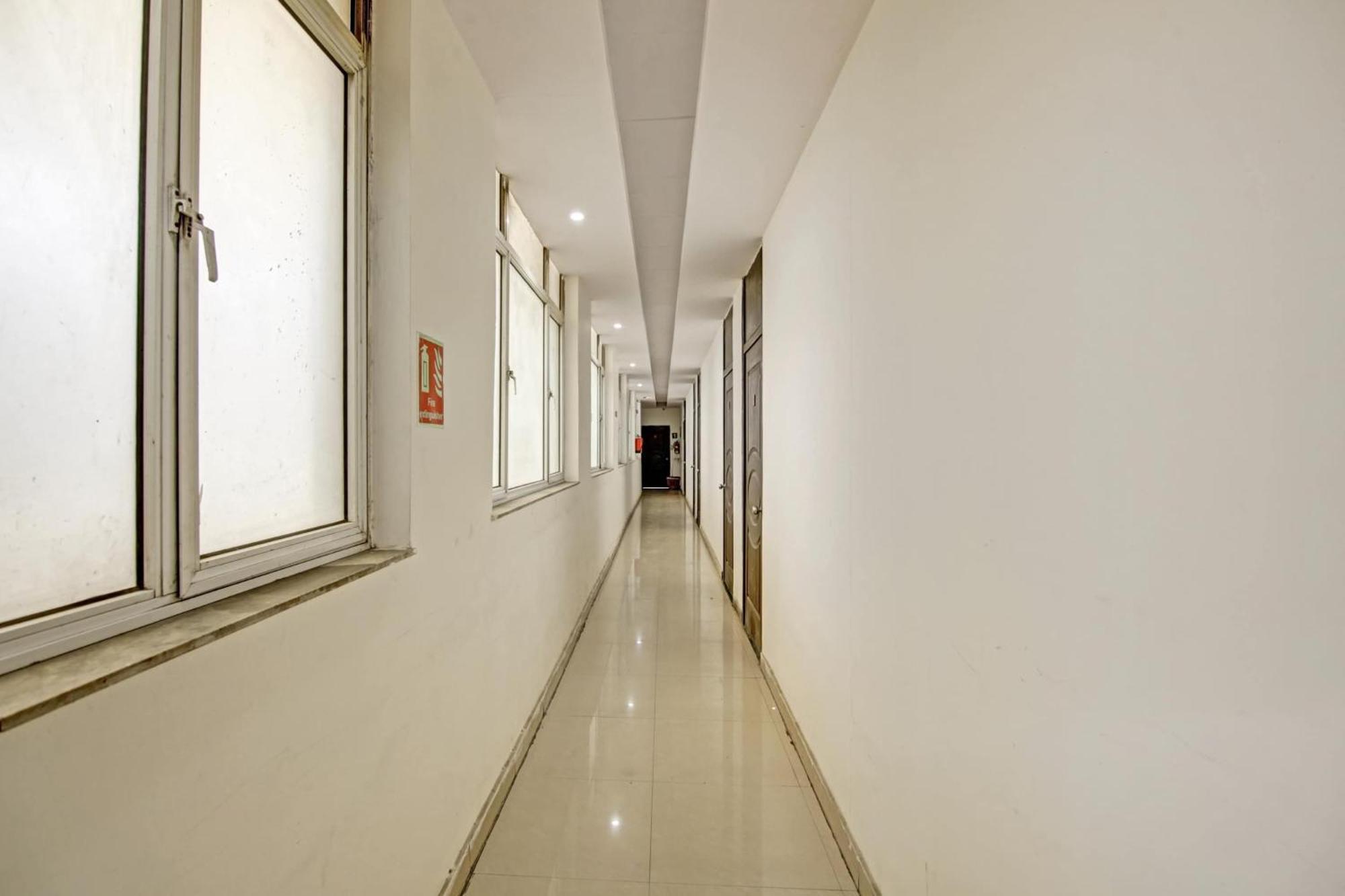 Hotel O Glorious Stayz 노이다 외부 사진